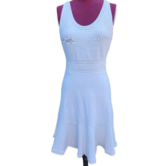 Diane Von Furstenberg Dresses & Skirts - Diane von Furstenberg Perry Dress White Knit Sleeveless Flutter Hem Medium